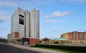 Radisson Hotel&Suites Fallsview